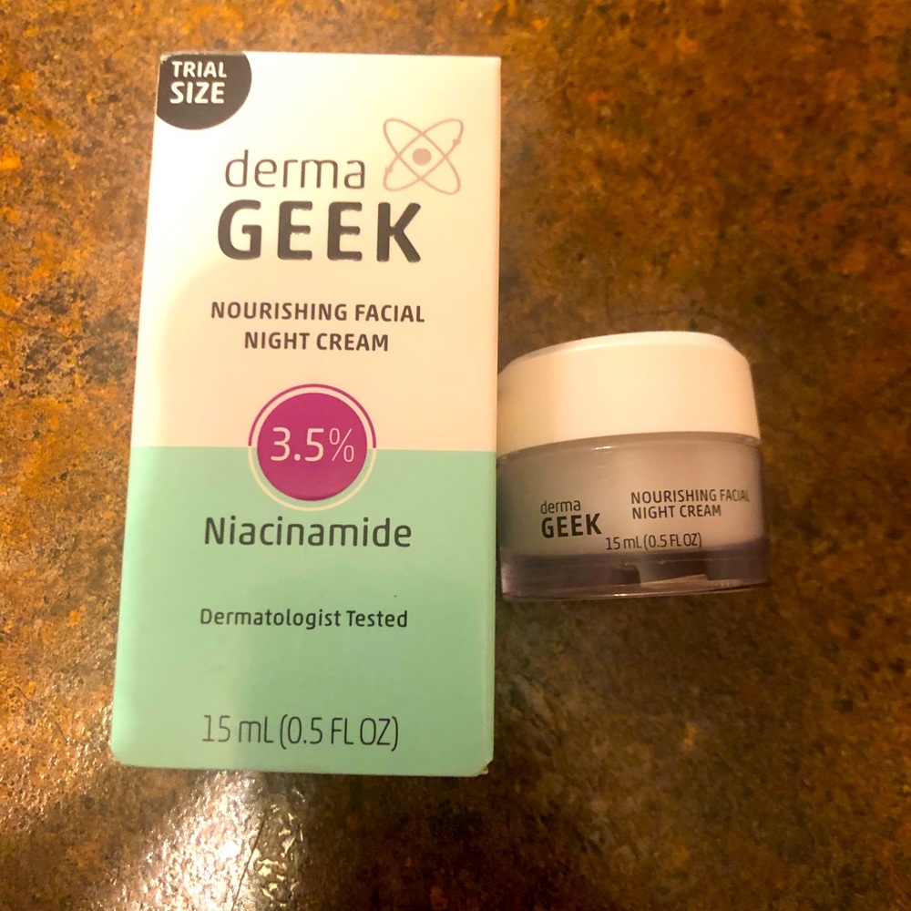 NEW! dermaGEEK Nourishing Facial Night Cream, 3.5% Niacinimide; Trial Size